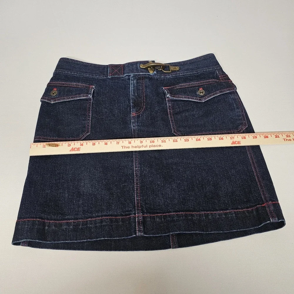 Lauren Jeans Co.‎ Denim Mini Skirt with Metal Buckle Size 8 Pockets Red Trim EUC